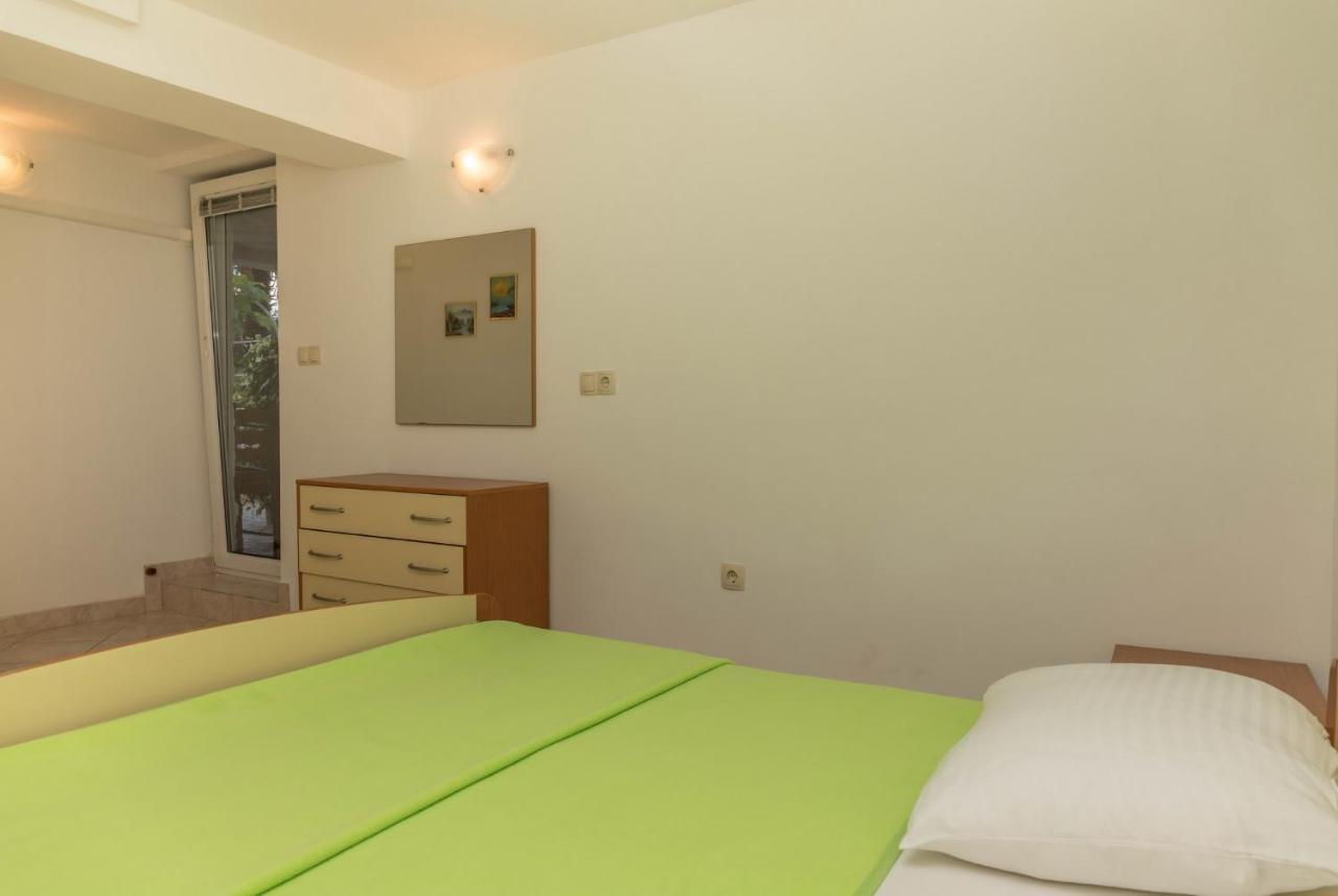 Apartments Zorica Dramalj Exterior photo