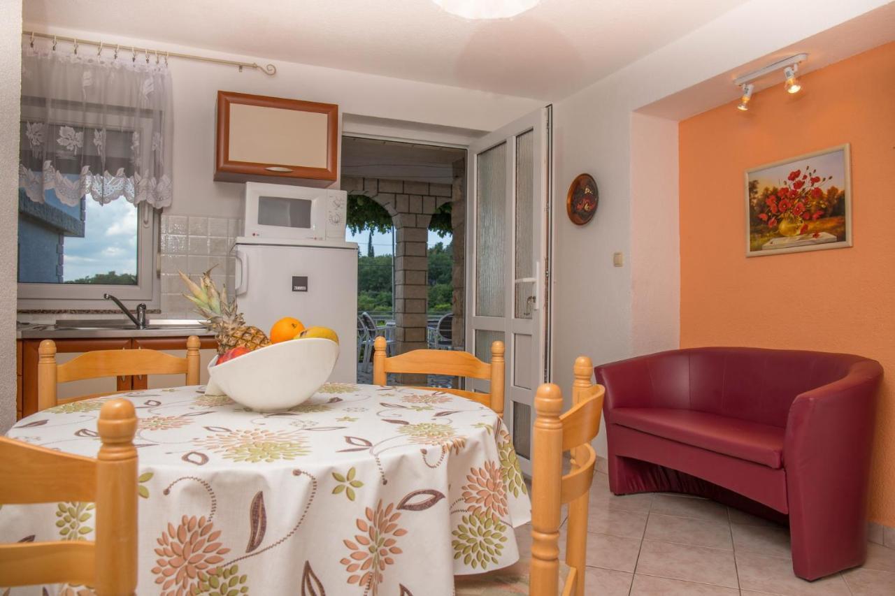 Apartments Zorica Dramalj Exterior photo