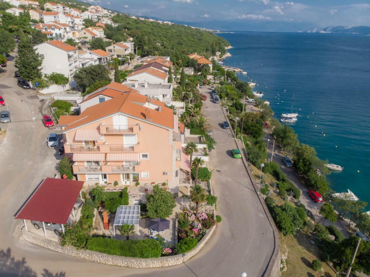 Apartments Zorica Dramalj Exterior photo