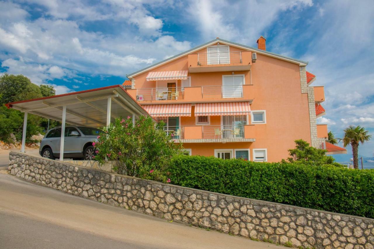 Apartments Zorica Dramalj Exterior photo