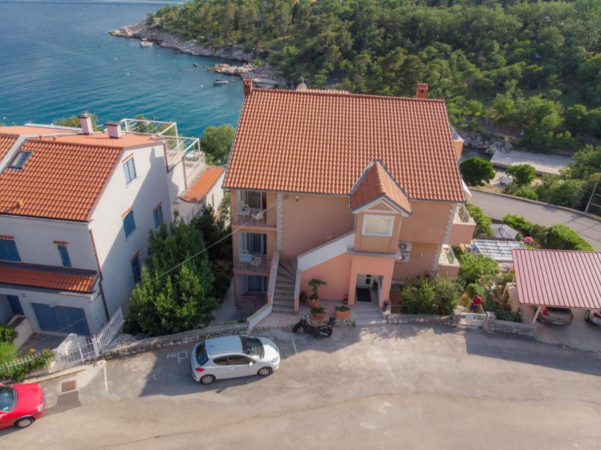 Apartments Zorica Dramalj Exterior photo