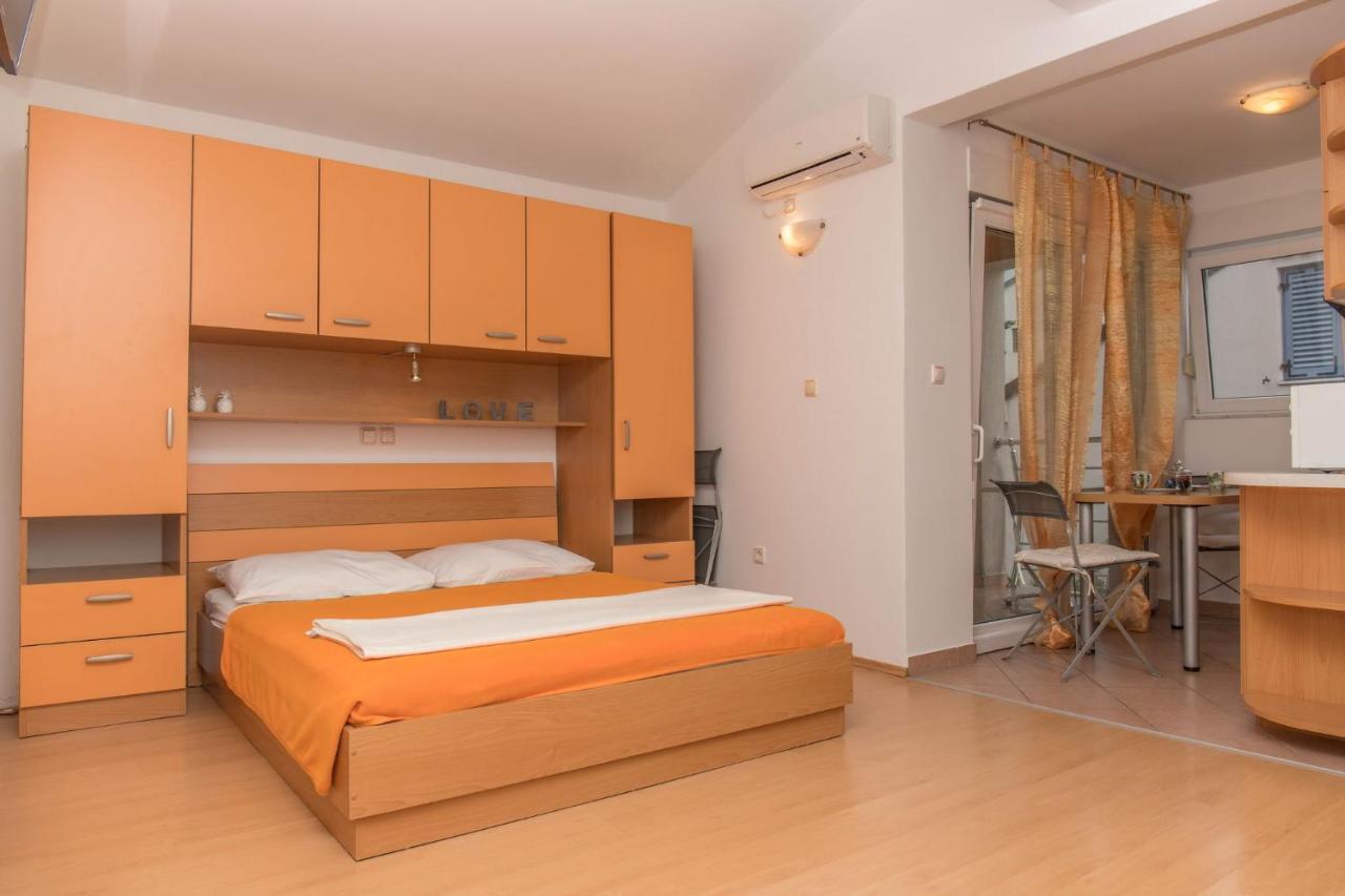 Apartments Zorica Dramalj Exterior photo